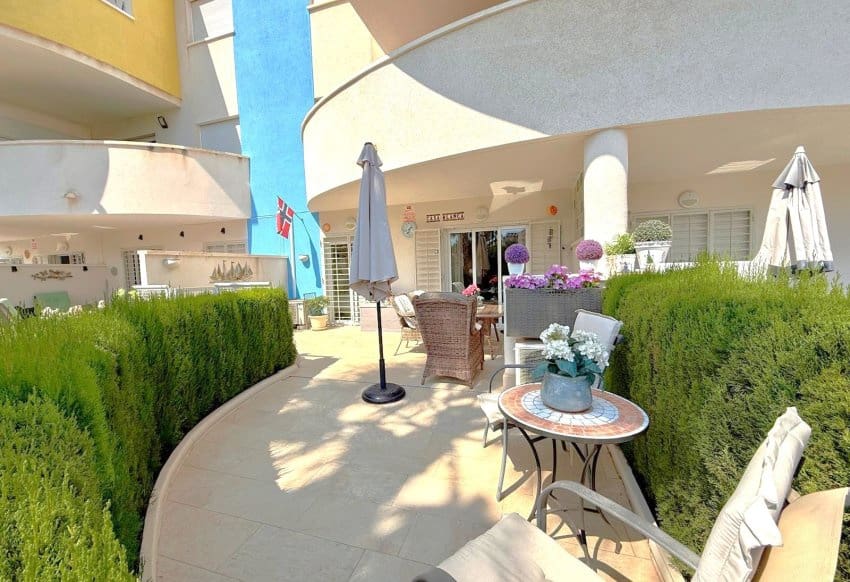 2 soveværelse Lejlighed til salg i Villamartin med swimmingpool garage - € 279.000 (Ref: 10084948)