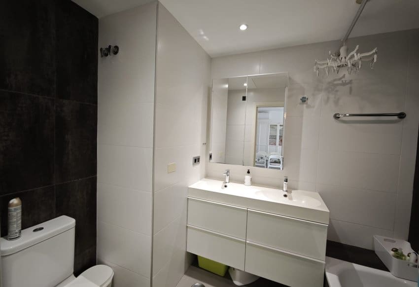 Apartamento de 2 habitaciones en La Zenia en venta con piscina garaje - 267.500 € (Ref: 10095369)