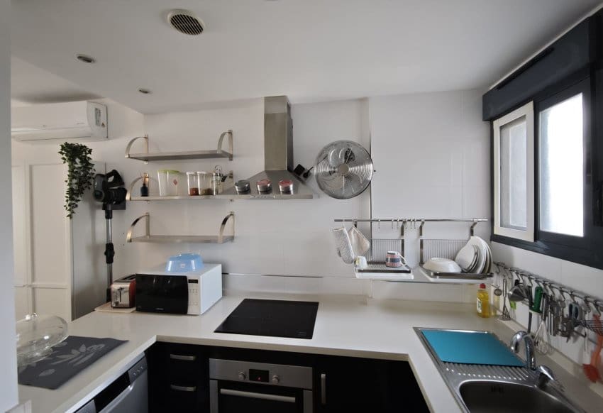 Apartamento de 2 habitaciones en La Zenia en venta con piscina garaje - 267.500 € (Ref: 10095369)