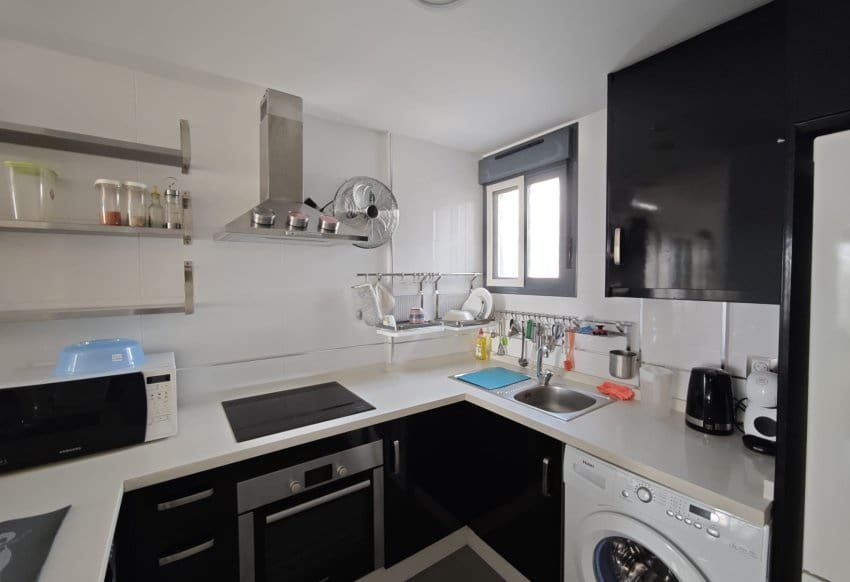 Apartamento de 2 habitaciones en La Zenia en venta con piscina garaje - 267.500 € (Ref: 10095369)