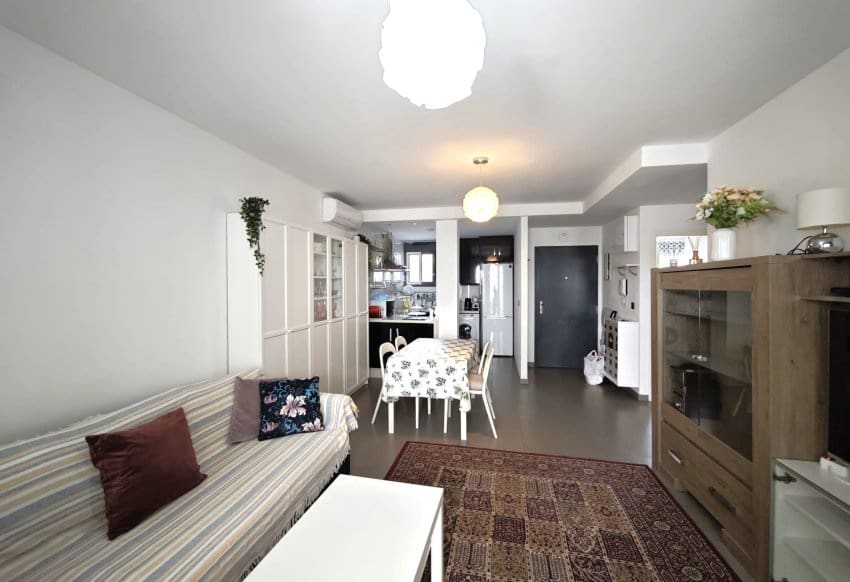 Apartamento de 2 habitaciones en La Zenia en venta con piscina garaje - 267.500 € (Ref: 10095369)