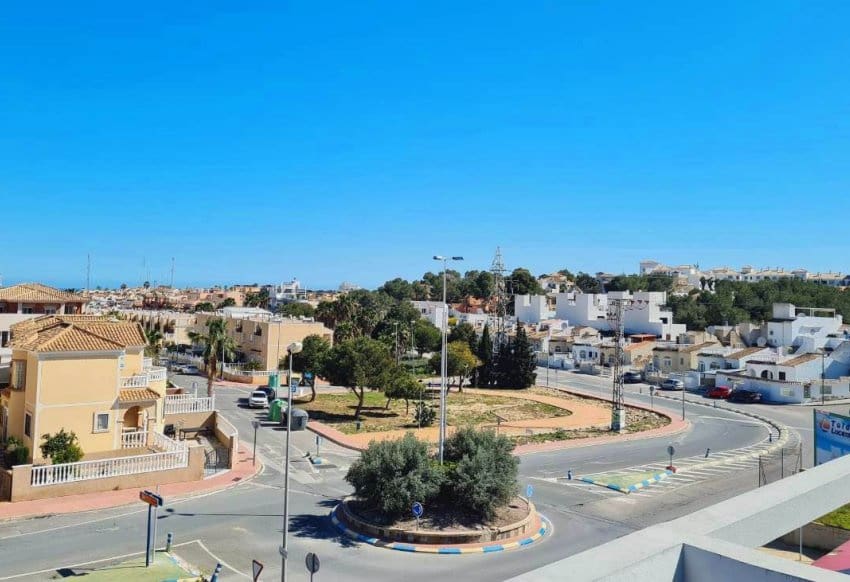 2 soverom Leilighet til salgs i Villamartin - € 139 900 (Ref: 10095370)