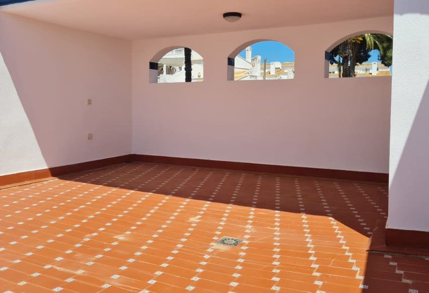 2 slaapkamer Bungalow te koop in Villamartin met zwembad - € 198.000 (Ref: 10095371)