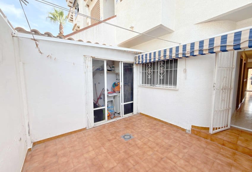 1 makuuhuone Huoneisto myytävänä paikassa Cabo Roig mukana uima-altaan - 149 950 € (Ref: 10095372)