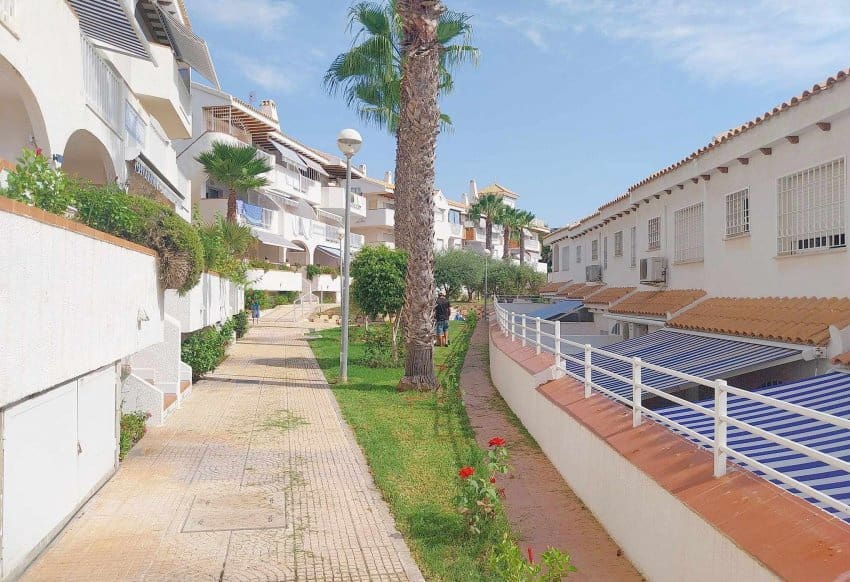 1 makuuhuone Huoneisto myytävänä paikassa Cabo Roig mukana uima-altaan - 149 950 € (Ref: 10095372)