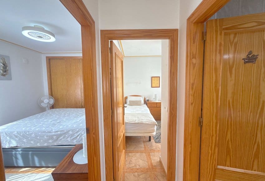 2 Zimmer Apartment zu verkaufen in Cabo Roig mit Pool Garage - 179.950 € (Ref: 10095374)