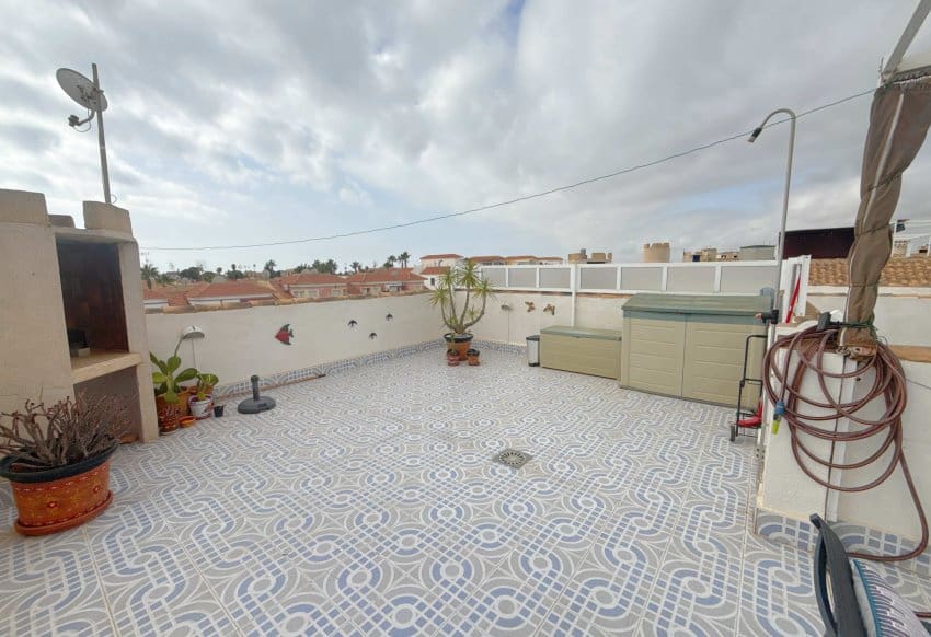 2 Zimmer Apartment zu verkaufen in Cabo Roig mit Pool Garage - 179.950 € (Ref: 10095374)