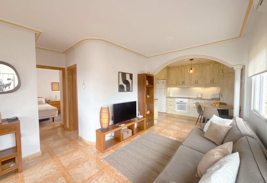 2 Zimmer Apartment zu verkaufen in Cabo Roig mit Pool Garage - 179.950 € (Ref: 10095374)