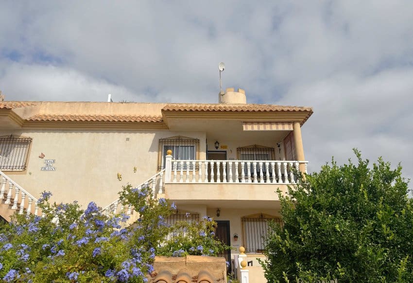 2 Zimmer Apartment zu verkaufen in Cabo Roig mit Pool Garage - 179.950 € (Ref: 10095374)