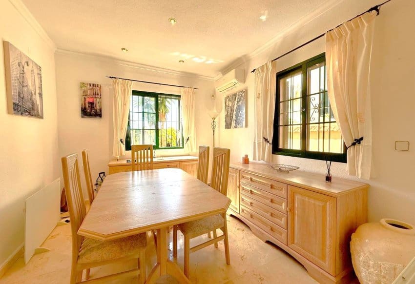 6 sovrum Villa till salu i Los Dolses med pool - 475 000 € (Ref: 10154187)