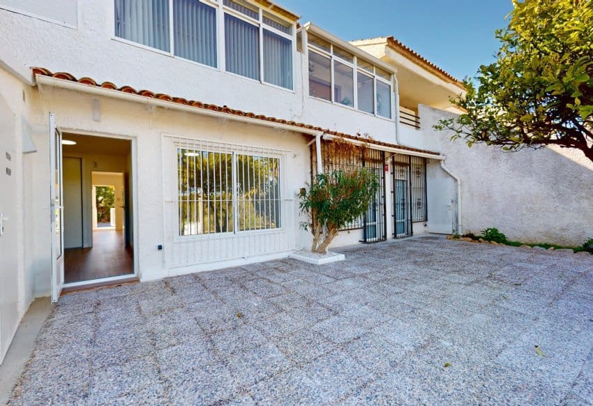2 bedroom Apartment for sale in Villamartin - € 199,000 (Ref: 10158302)