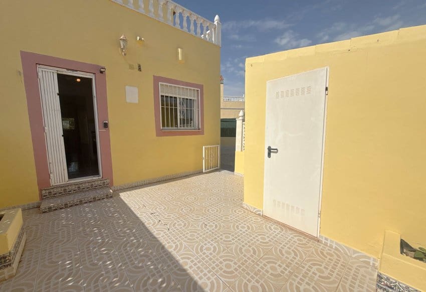 3 sovrum Hus till salu i La Zenia med pool garage - 269 950 € (Ref: 10158303)