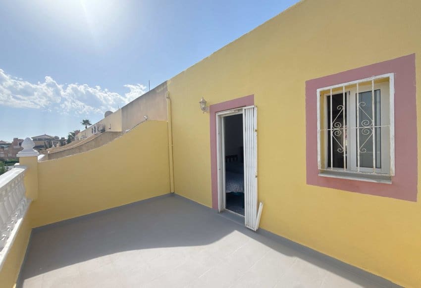 3 sovrum Hus till salu i La Zenia med pool garage - 269 950 € (Ref: 10158303)