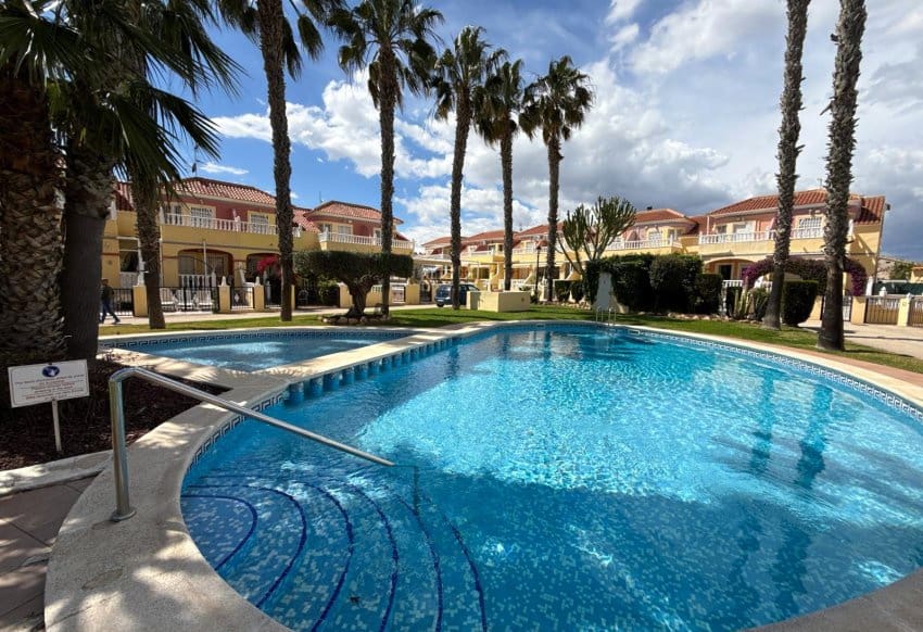3 sovrum Hus till salu i La Zenia med pool garage - 269 950 € (Ref: 10158303)
