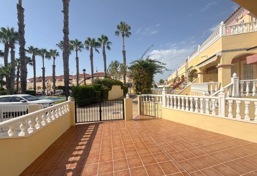 3 sovrum Hus till salu i La Zenia med pool garage - 269 950 € (Ref: 10158303)