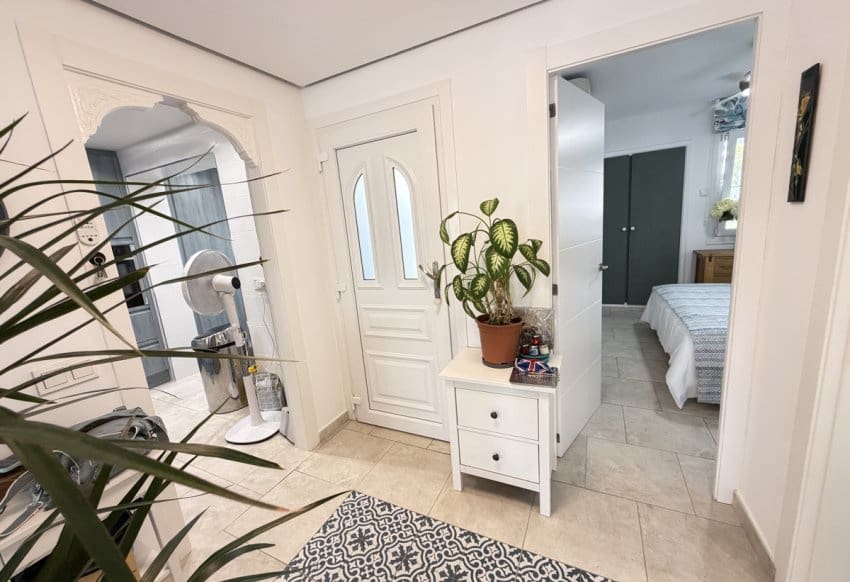 2 bedroom Bungalow for sale in Villamartin - € 269,995 (Ref: 10158305)