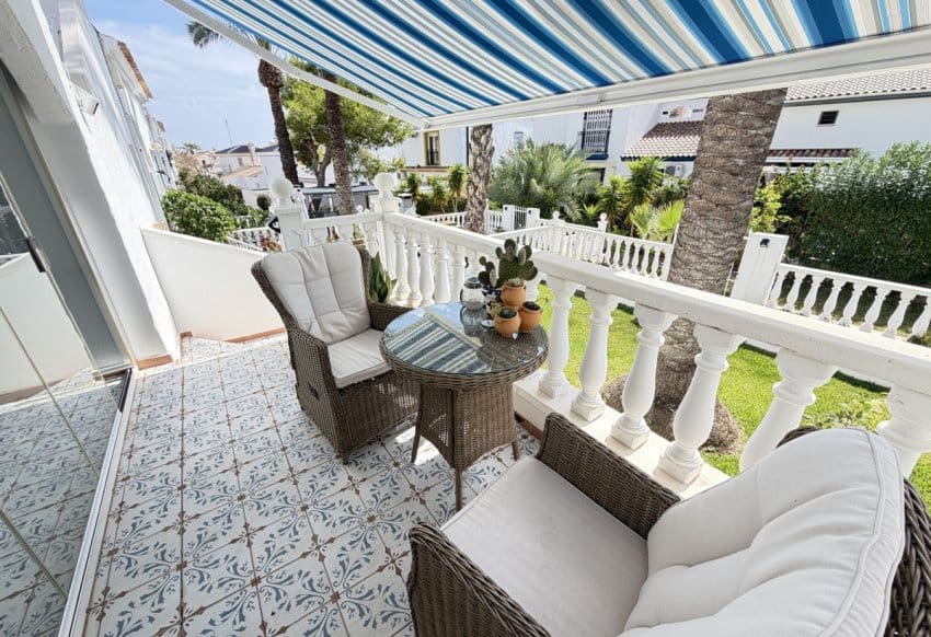 2 bedroom Bungalow for sale in Villamartin - € 269,995 (Ref: 10158305)
