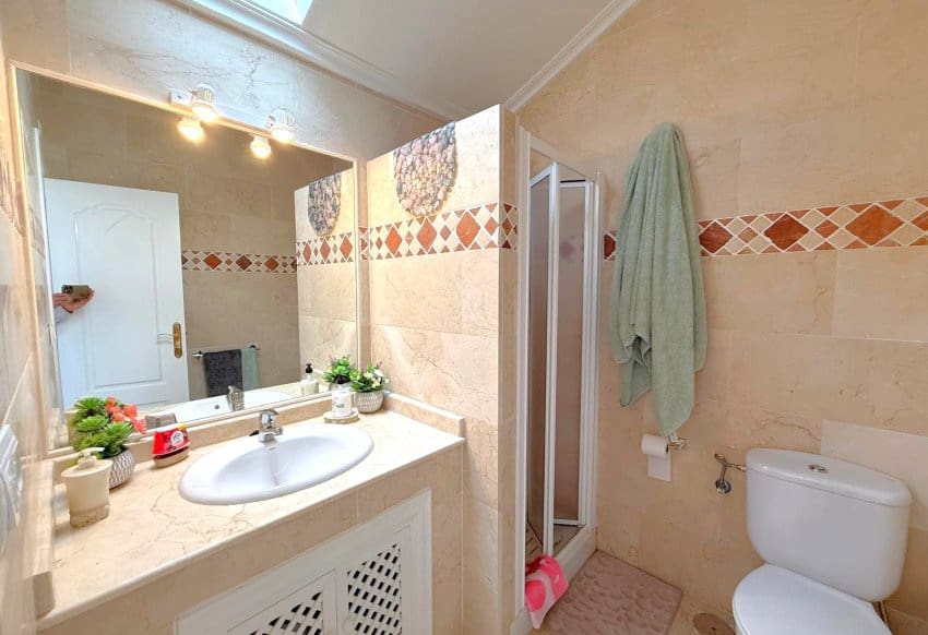 3 bedroom Townhouse for sale in Villamartin with pool - € 299,000 (Ref: 10170373)