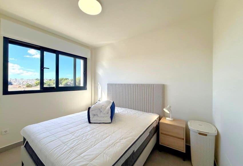Apartamento de 2 habitaciones en Villamartin en venta con piscina garaje - 335.000 € (Ref: 10172900)
