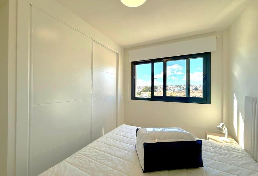 Apartamento de 2 habitaciones en Villamartin en venta con piscina garaje - 335.000 € (Ref: 10172900)