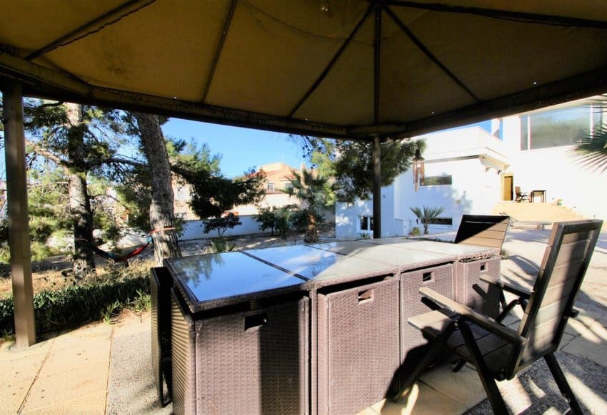 3 bedroom Villa for sale in Ciudad Quesada with pool - € 620,000 (Ref: 8038708)