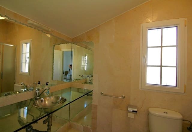 3 bedroom Villa for sale in Las Ramblas Golf, Orihuela with pool - € 317,900 (Ref: 8917790)