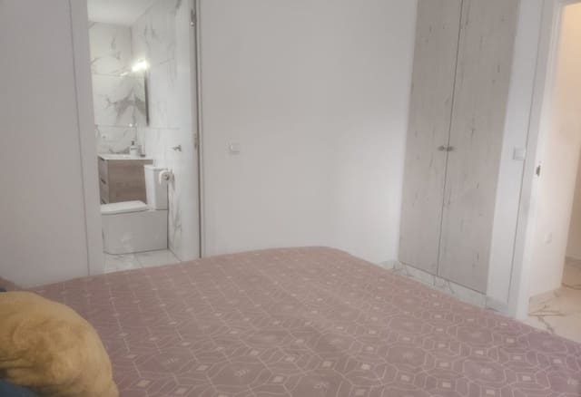 1 Zimmer Apartment zu verkaufen in Villamartin, Orihuela mit Pool - 155.000 € (Ref: 8945997)