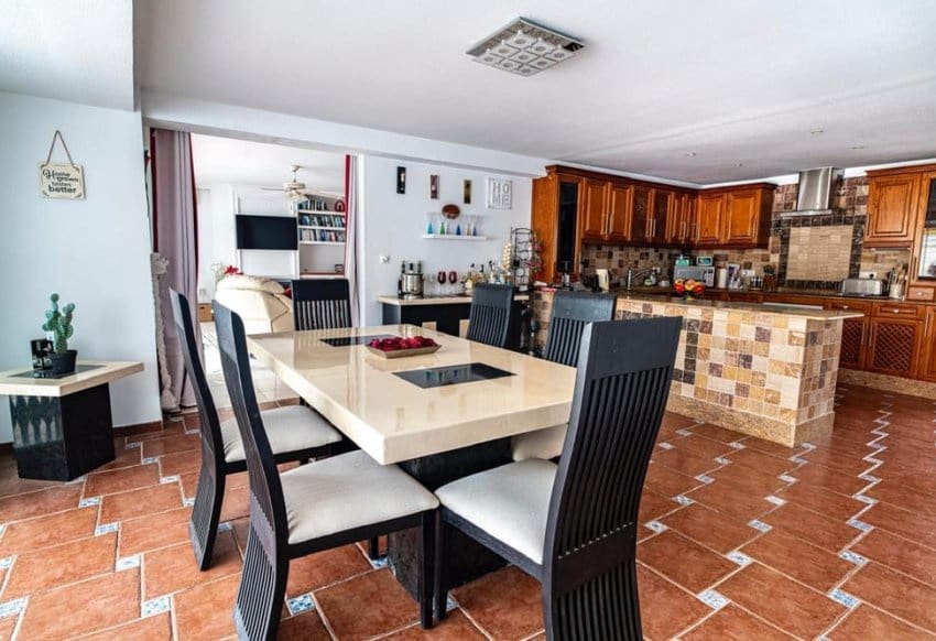 4 soverom Villa til salgs i Villamartin med svømmebasseng - € 650 000 (Ref: 8956917)