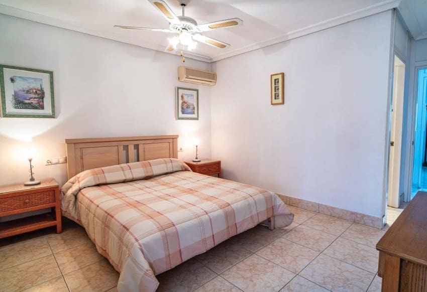 4 soverom Villa til salgs i Villamartin med svømmebasseng - € 650 000 (Ref: 8956917)