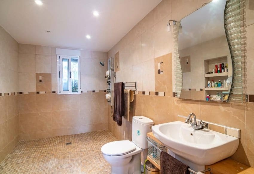 4 soverom Villa til salgs i Villamartin med svømmebasseng - € 650 000 (Ref: 8956917)