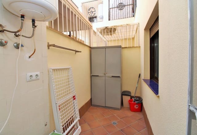 2 sypialnia Apartament na sprzedaż w Punta Prima, Torrevieja z basenem - 194 950 € (Ref: 9074087)