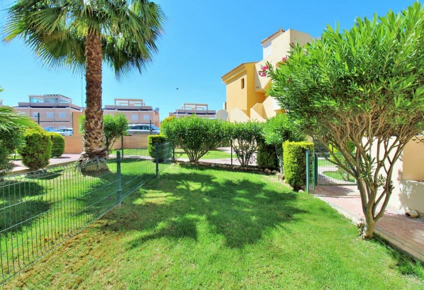 2 sypialnia Apartament na sprzedaż w Punta Prima z basenem - 194 950 € (Ref: 9074087)