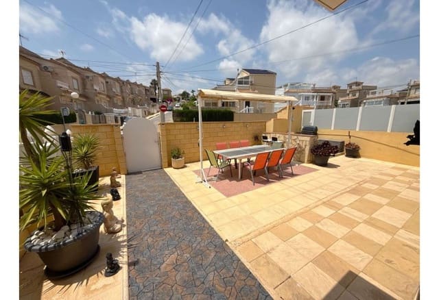 Apartamento de 4 habitaciones en Villamartin, Orihuela en venta con piscina - 189.950 € (Ref: 9086633)