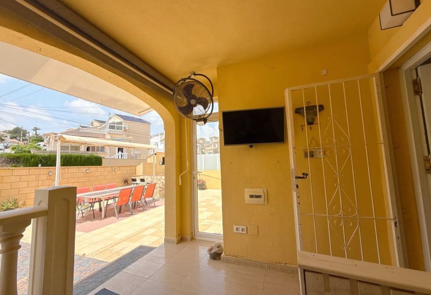 4 sypialnia Apartament na sprzedaż w Villamartin z basenem - 189 950 € (Ref: 9086633)