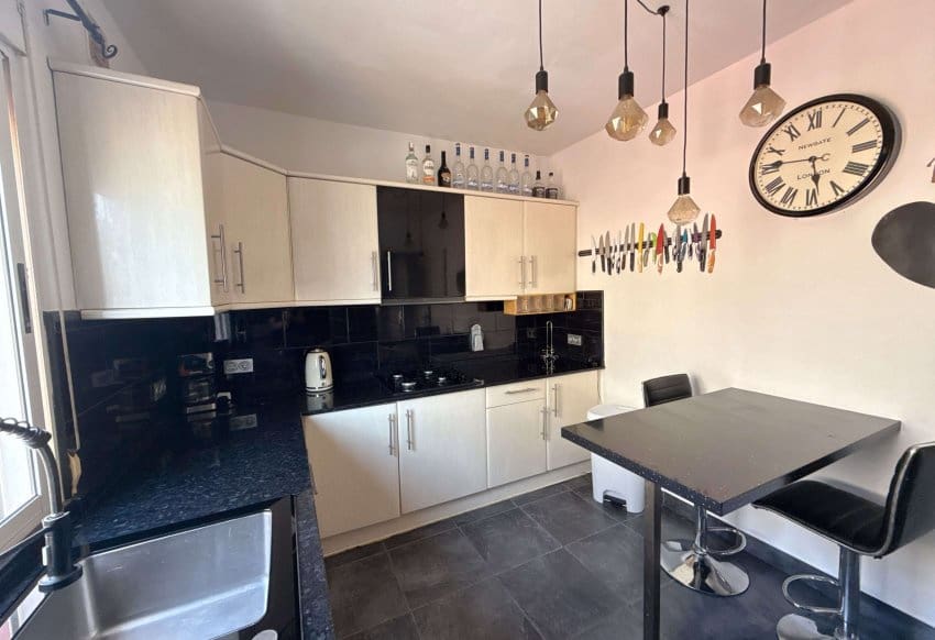 4 sypialnia Apartament na sprzedaż w Villamartin z basenem - 189 950 € (Ref: 9086633)