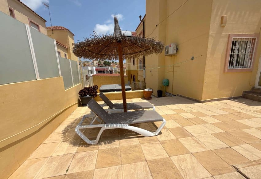 4 sypialnia Apartament na sprzedaż w Villamartin z basenem - 189 950 € (Ref: 9086633)