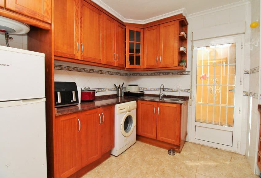 3 chambre Maison de Ville à vendre à Villamartin avec piscine - 164 900 € (Ref: 9097022)