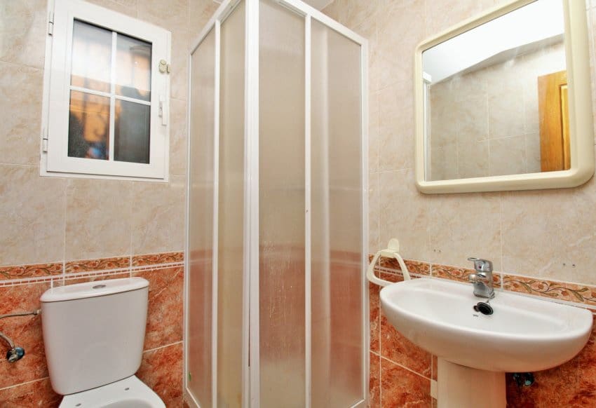 3 chambre Maison de Ville à vendre à Villamartin avec piscine - 164 900 € (Ref: 9097022)