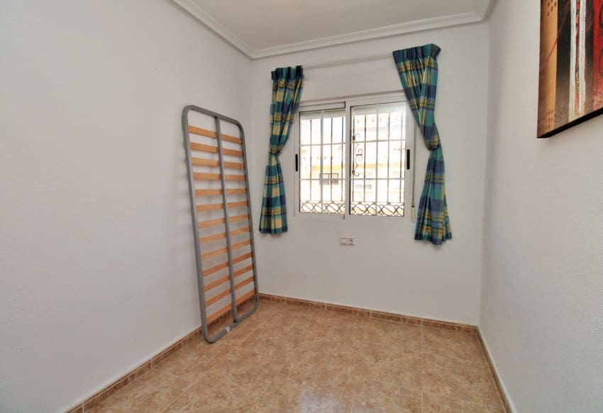 3 chambre Maison de Ville à vendre à Villamartin avec piscine - 164 900 € (Ref: 9097022)