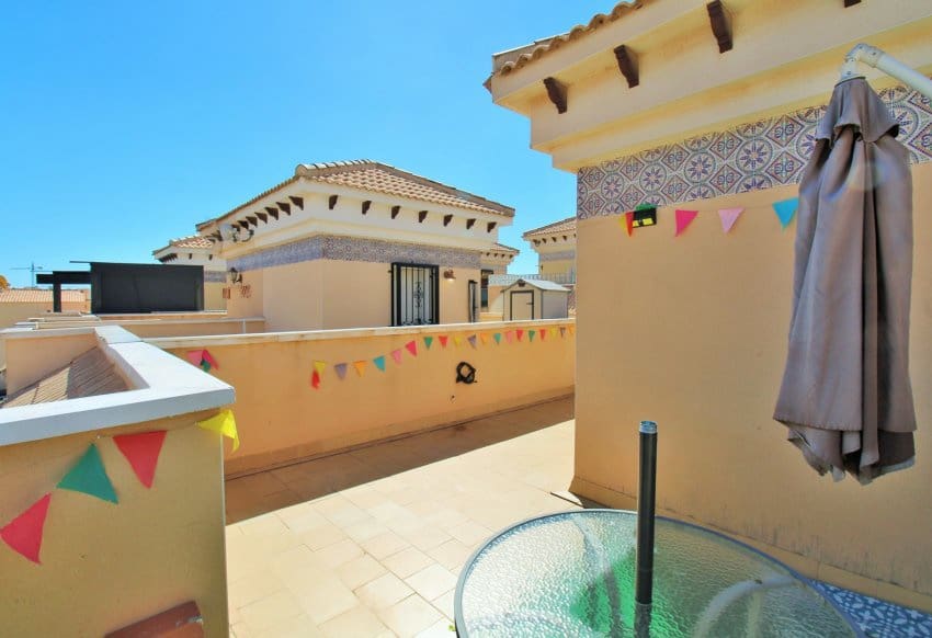 3 chambre Maison de Ville à vendre à Villamartin avec piscine - 164 900 € (Ref: 9097022)