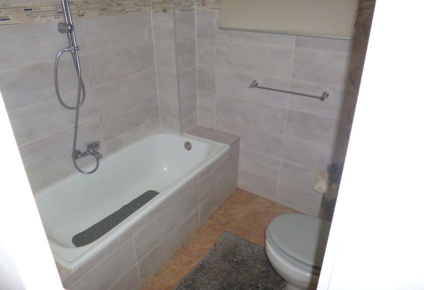 4 bedroom Villa for sale in Playa Flamenca - € 399,995 (Ref: 9097023)