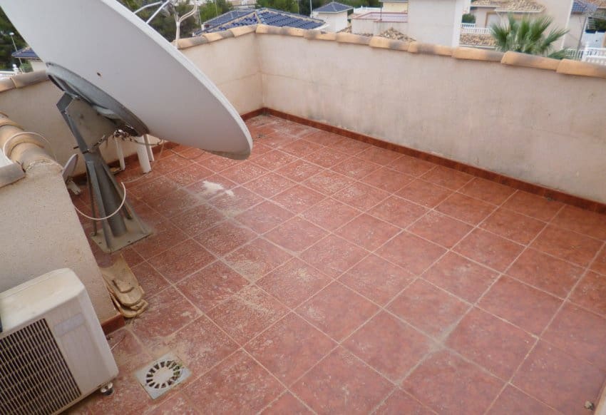 4 bedroom Villa for sale in Playa Flamenca - € 399,995 (Ref: 9097023)