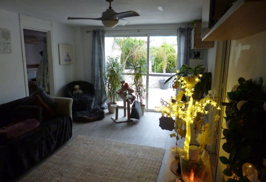 4 bedroom Villa for sale in Playa Flamenca - € 399,995 (Ref: 9097023)