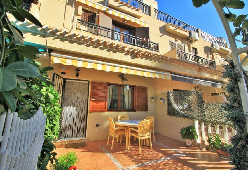 2 soverom Hus til salgs i Playa Flamenca med svømmebasseng - € 189 950 (Ref: 9097028)