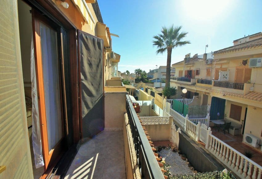 2 soverom Hus til salgs i Playa Flamenca med svømmebasseng - € 189 950 (Ref: 9097028)