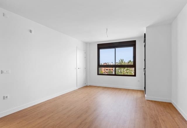 2 bedroom Apartment for sale in Villamartin, Orihuela with pool - € 339,899 (Ref: 9175602)