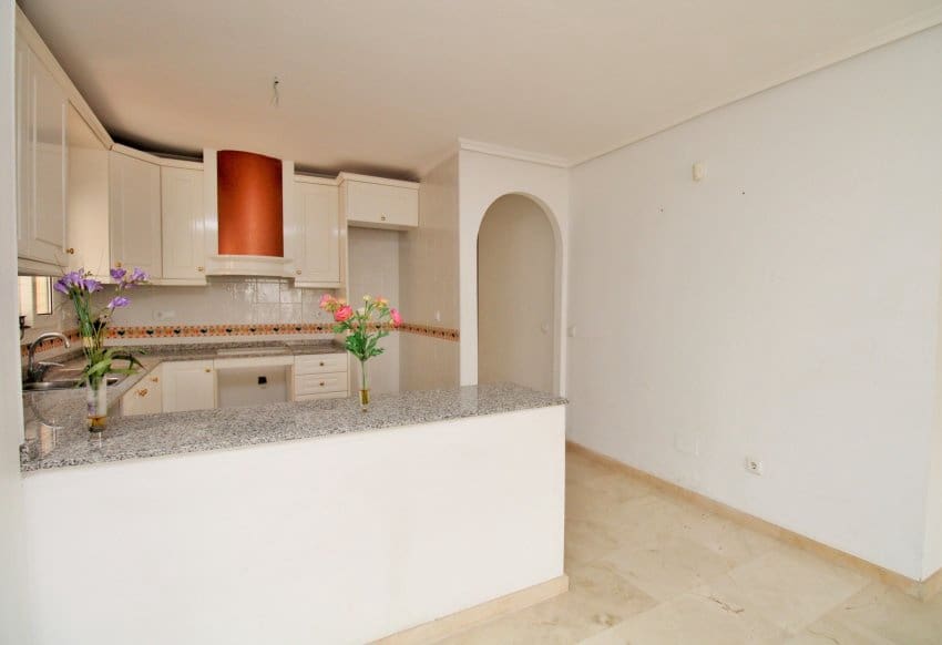 Apartamento de 2 habitaciones en Playa Flamenca en venta con piscina - 169.000 € (Ref: 9199890)