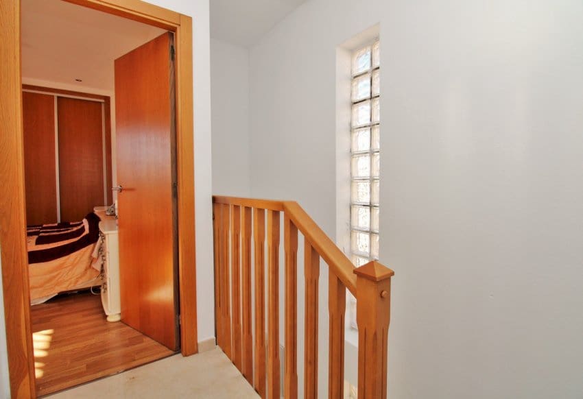 2 soveværelse Villa til salg i Villamartin med swimmingpool - € 259.000 (Ref: 9199891)