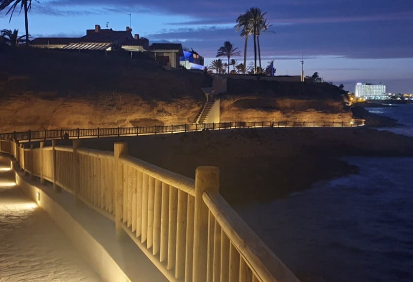 3 sypialnia Apartament na sprzedaż w Cabo Roig z basenem - 399 950 € (Ref: 9199892)