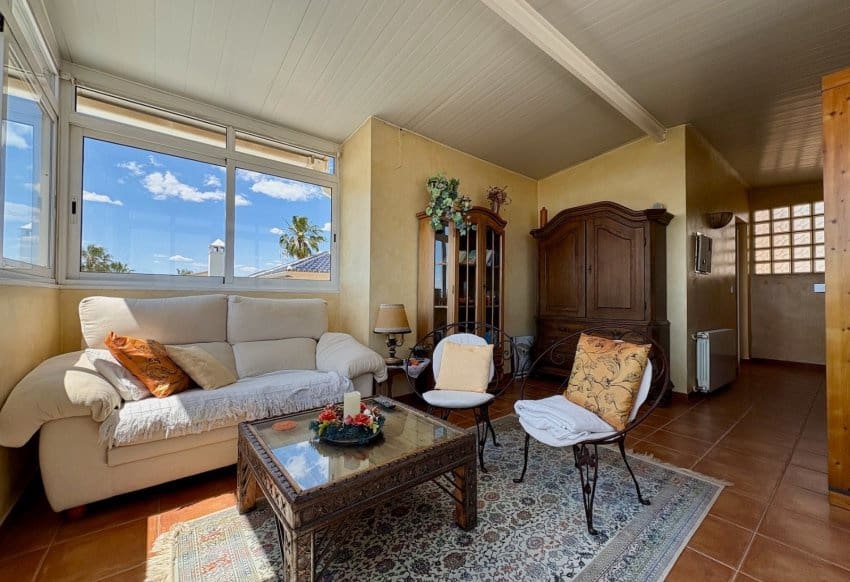 3 bedroom Villa for sale in Villamartin with pool - € 435,000 (Ref: 9201672)